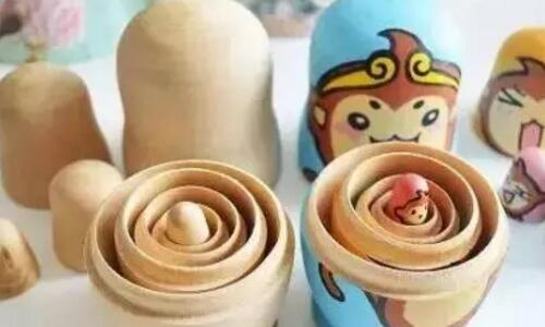 俄羅斯套娃彩繪&壽司手作，玩趣色彩，悅動食光！