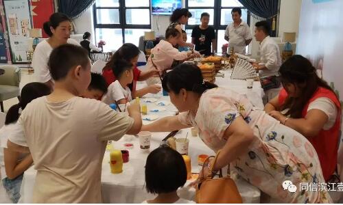 妙筆繽紛，俄羅斯套娃彩繪，帶來夏日美好時光！