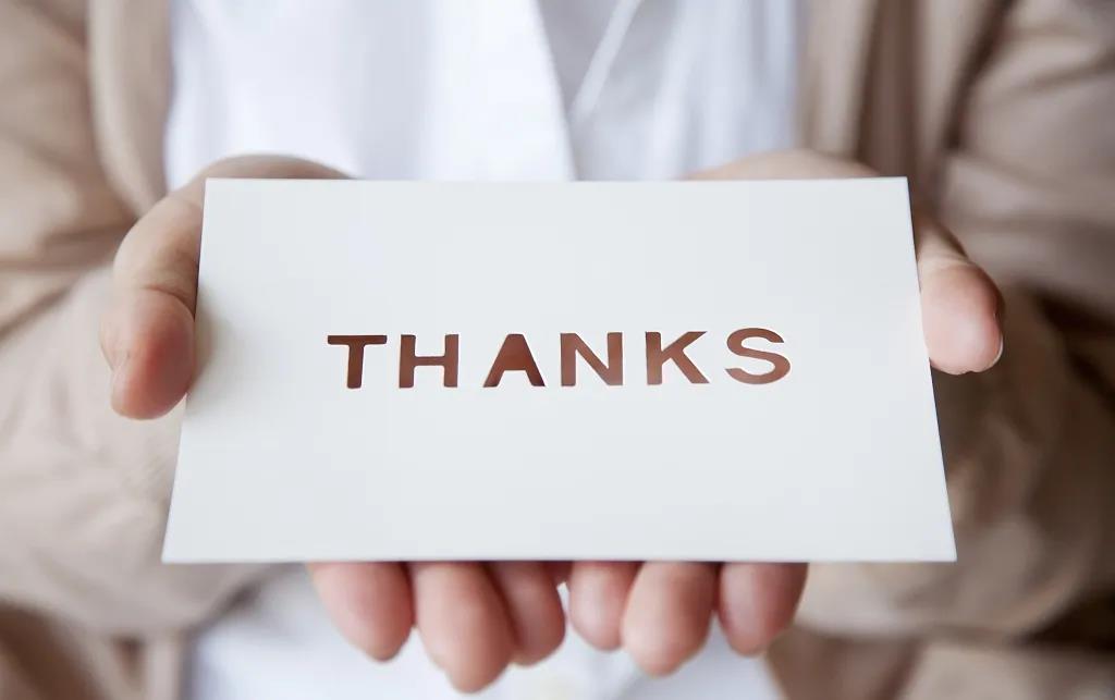 紙墨有聲，裁寄師恩丨開學(xué)季，親手將這份禮物送給老師吧！